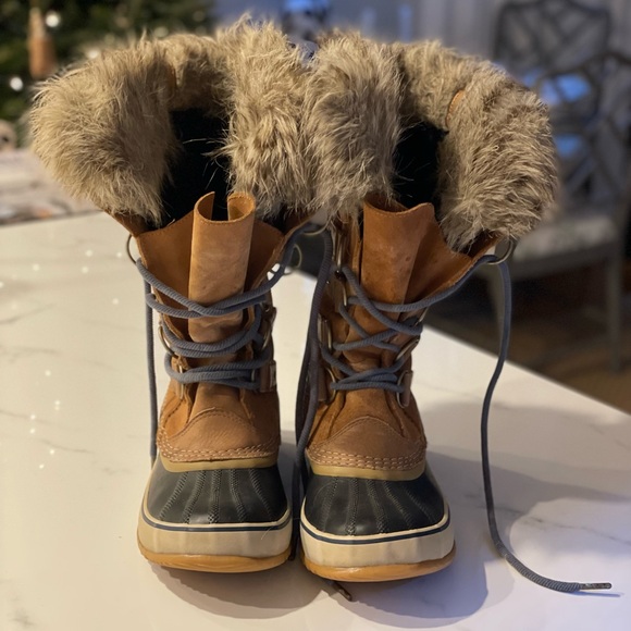 Sorel Joan of Arctic boots suede faux fur - Picture 1 of 6
